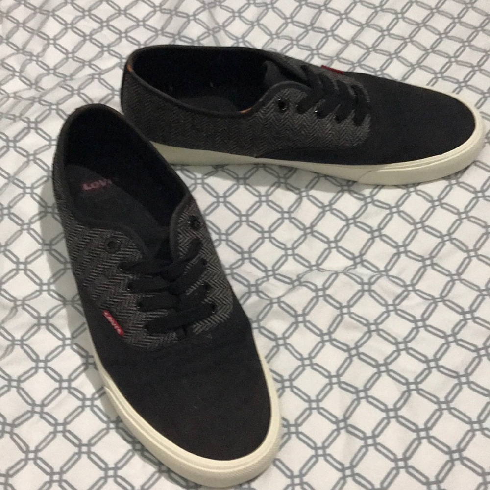 Like New Levi’s Shoes